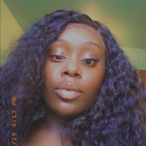 Meet your Posher, Stacie